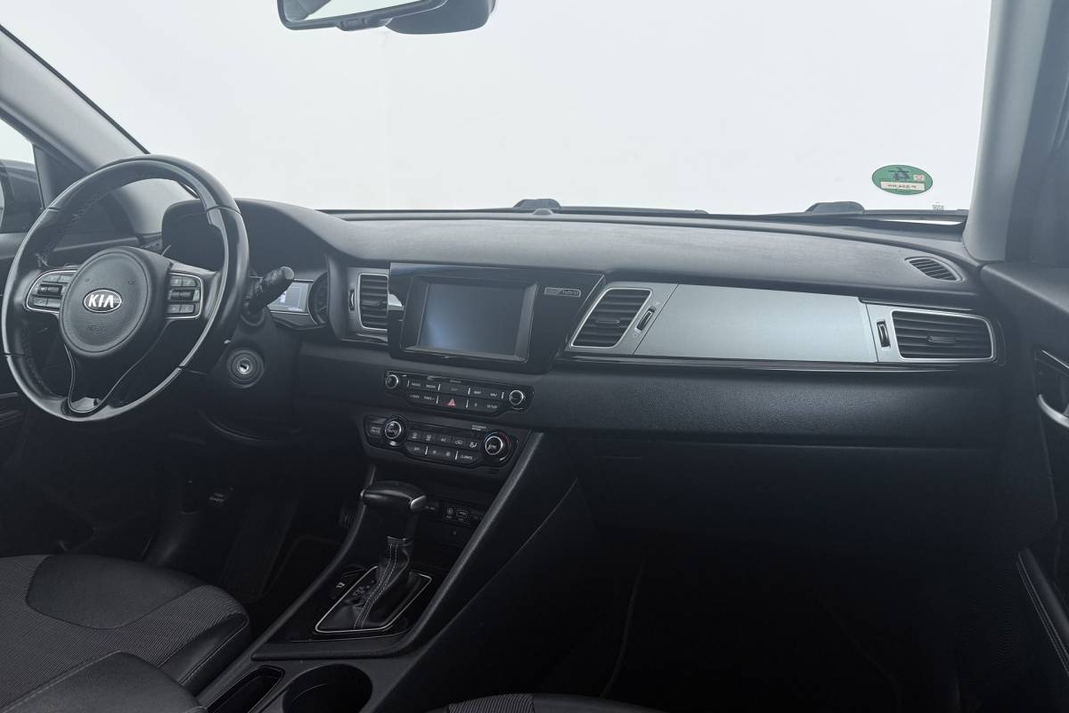 Kia Niro Kia Niro 1.6 GDi Hybrid DynamicLine | Camera | CarPlay | Navigatie | Volledig Ond. | 18″ Velgen |