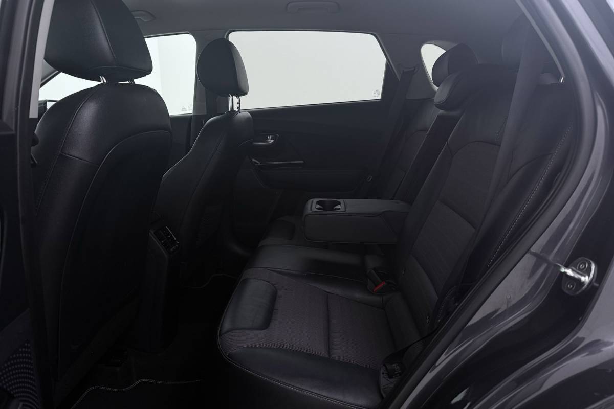 Kia Niro Kia Niro 1.6 GDi Hybrid DynamicLine | Camera | CarPlay | Navigatie | Volledig Ond. | 18″ Velgen |