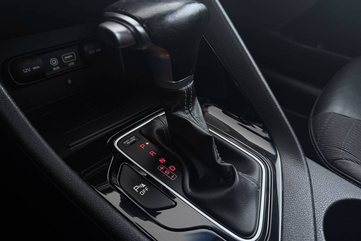 Kia Niro Kia Niro 1.6 GDi Hybrid DynamicLine | Camera | CarPlay | Navigatie | Volledig Ond. | 18″ Velgen |