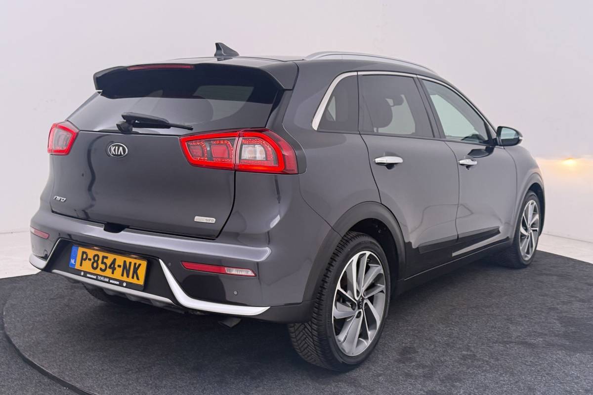 Kia Niro Kia Niro 1.6 GDi Hybrid DynamicLine | Camera | CarPlay | Navigatie | Volledig Ond. | 18″ Velgen |