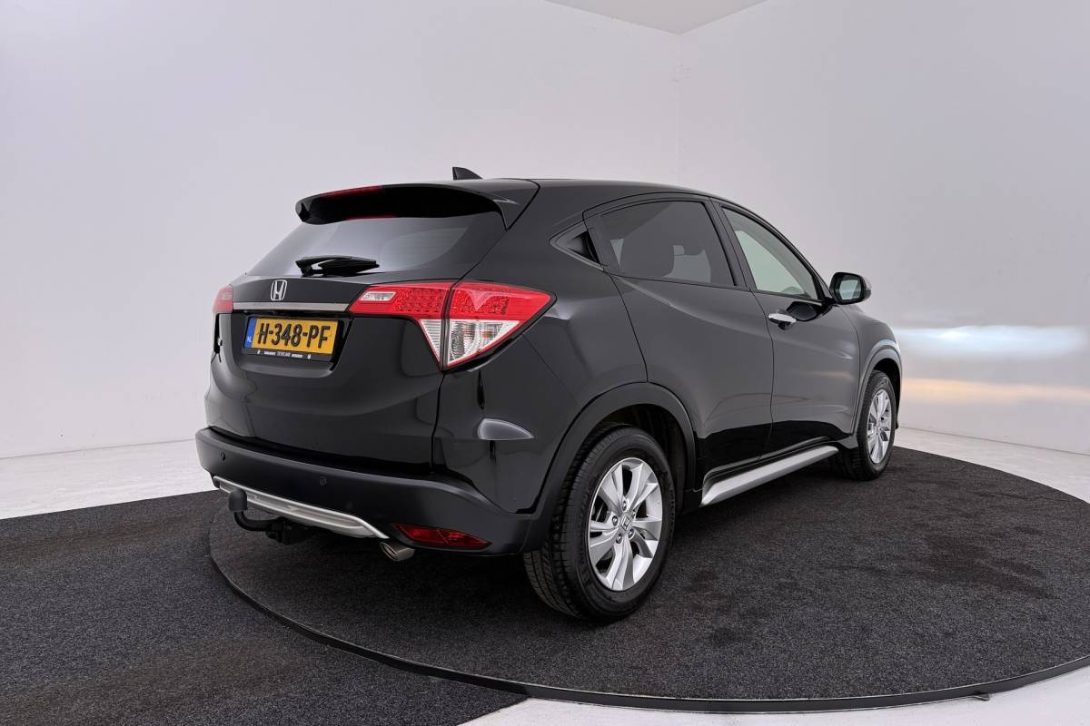Honda HR-V Honda HR-V 1.5 i-VTEC Elegance | Org NL | 42.000 KM! | Trekhaak | Camera | Navigatie | Magic Seats | Stoelverwarming | Dealer Ond.
