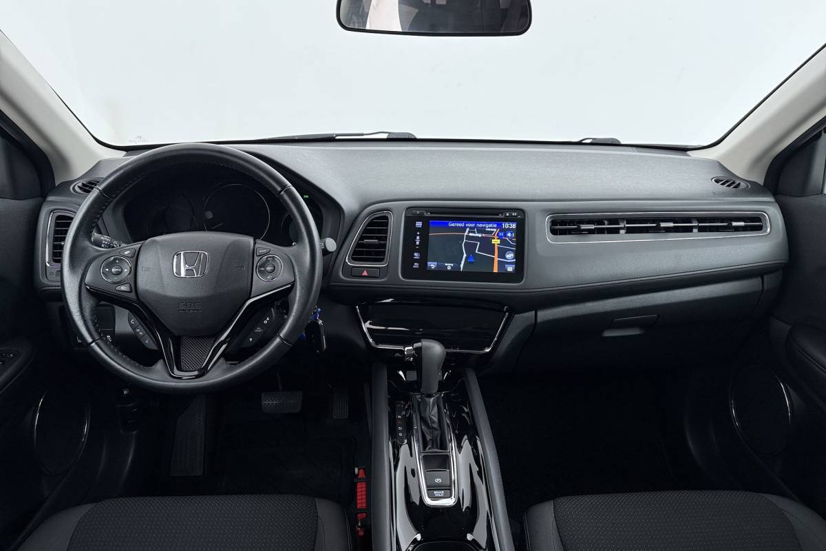 Honda HR-V Honda HR-V 1.5 i-VTEC Elegance | Org NL | 42.000 KM! | Trekhaak | Camera | Navigatie | Magic Seats | Stoelverwarming | Dealer Ond.
