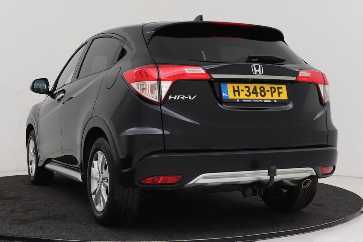 Honda HR-V Honda HR-V 1.5 i-VTEC Elegance | Org NL | 42.000 KM! | Trekhaak | Camera | Navigatie | Magic Seats | Stoelverwarming | Dealer Ond.