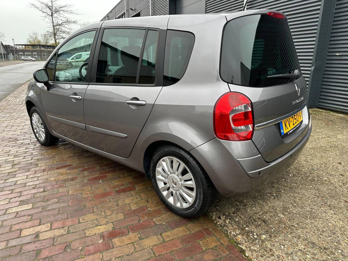 Renault Grand Modus Renault Grand Modus 1.6-16V Night & Day Automaat