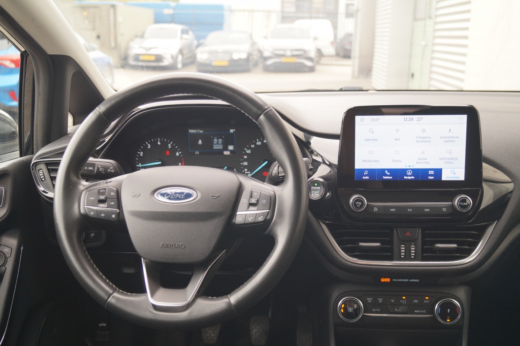 Ford Fiesta Ford Fiesta 1.0 EcoBoost 100pk Titanium -NAVI-ECC-LED-PDC-