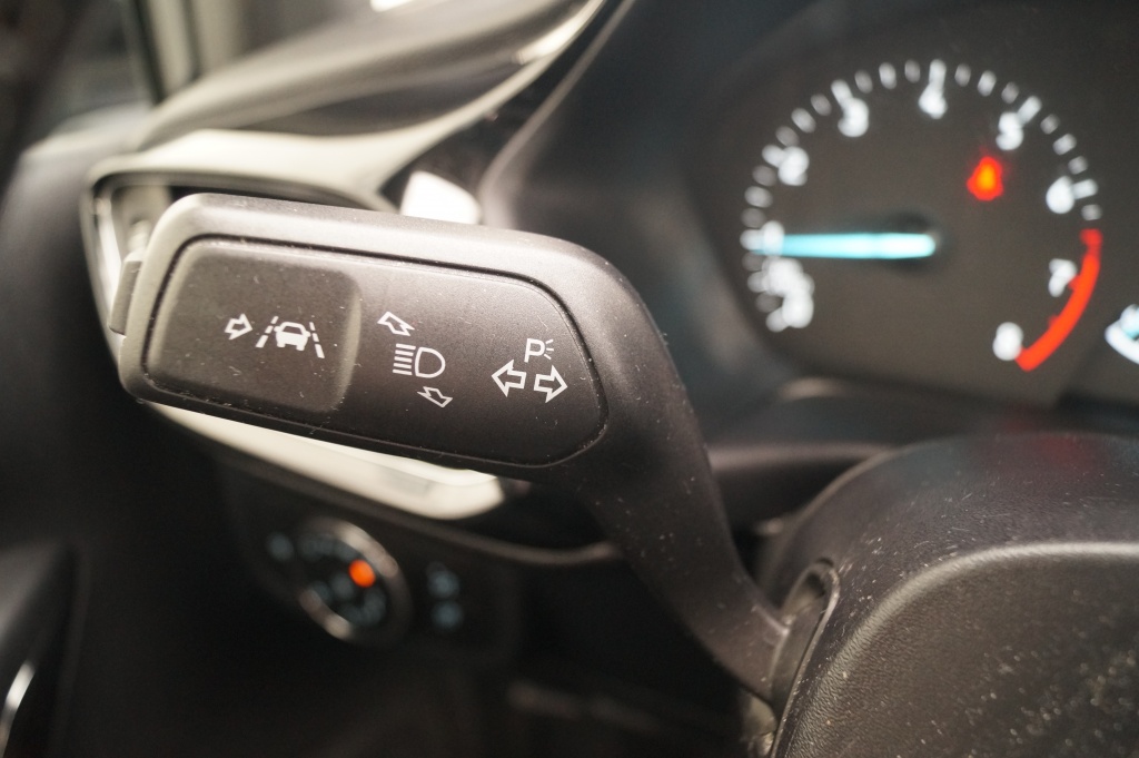 Ford Fiesta Ford Fiesta 1.0 EcoBoost 100pk Titanium -NAVI-ECC-LED-PDC-