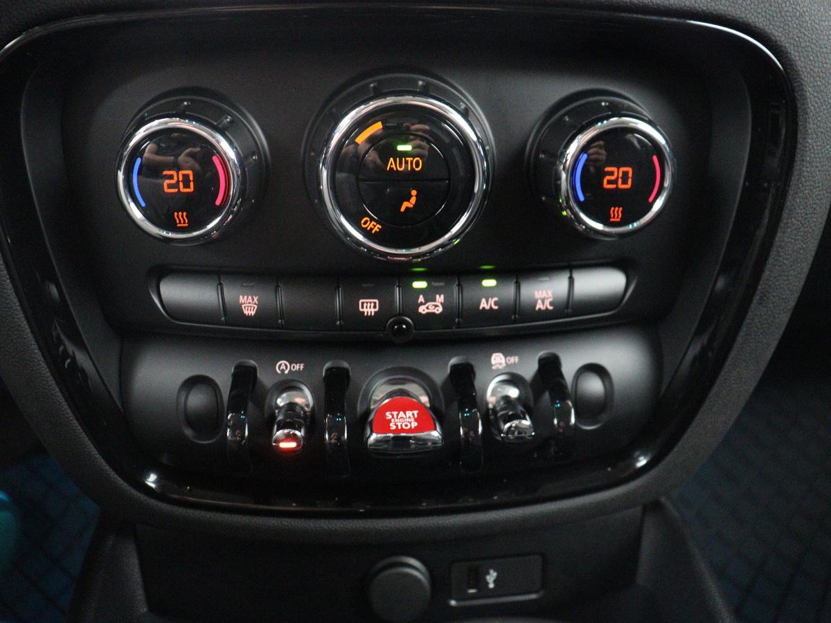 MINI Clubman MINI Clubman 1.5 One Salt | Cruise control | Navigatie | Bluetooth |  Climate control | NAP 88.741km. | 16″ velgen
