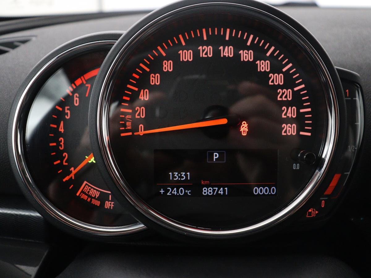 MINI Clubman MINI Clubman 1.5 One Salt | Cruise control | Navigatie | Bluetooth |  Climate control | NAP 88.741km. | 16″ velgen