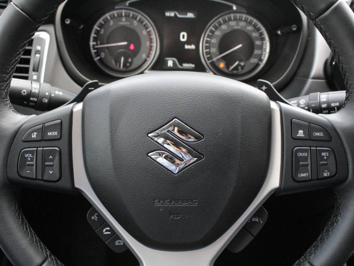 Suzuki S-Cross Suzuki S-Cross 1.4 Boosterjet Select Smart Hybrid Automaat | Cruise | Carplay/Android | Camera | Park sens | Lm-Velgen