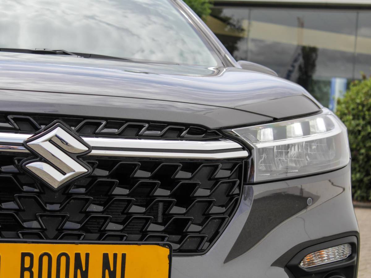 Suzuki S-Cross Suzuki S-Cross 1.4 Boosterjet Select Smart Hybrid Automaat | Cruise | Carplay/Android | Camera | Park sens | Lm-Velgen