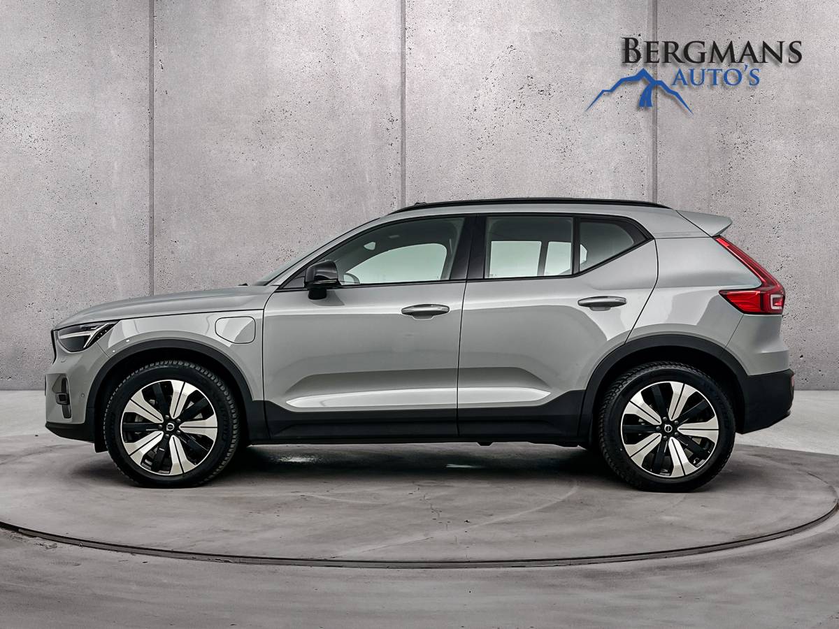 Volvo XC40 Volvo XC40 1.5 T4 Plug-in hybrid Ultimate Dark // DEALERONDERHOUDEN // SCHUIFKANTELDAK // ELECTRISCHE ACHTERKLEP //