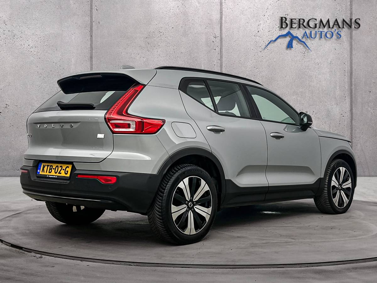 Volvo XC40 Volvo XC40 1.5 T4 Plug-in hybrid Ultimate Dark // DEALERONDERHOUDEN // SCHUIFKANTELDAK // ELECTRISCHE ACHTERKLEP //