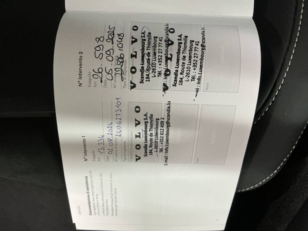 Volvo XC40 Volvo XC40 1.5 T4 Plug-in hybrid Ultimate Dark // DEALERONDERHOUDEN // SCHUIFKANTELDAK // ELECTRISCHE ACHTERKLEP //
