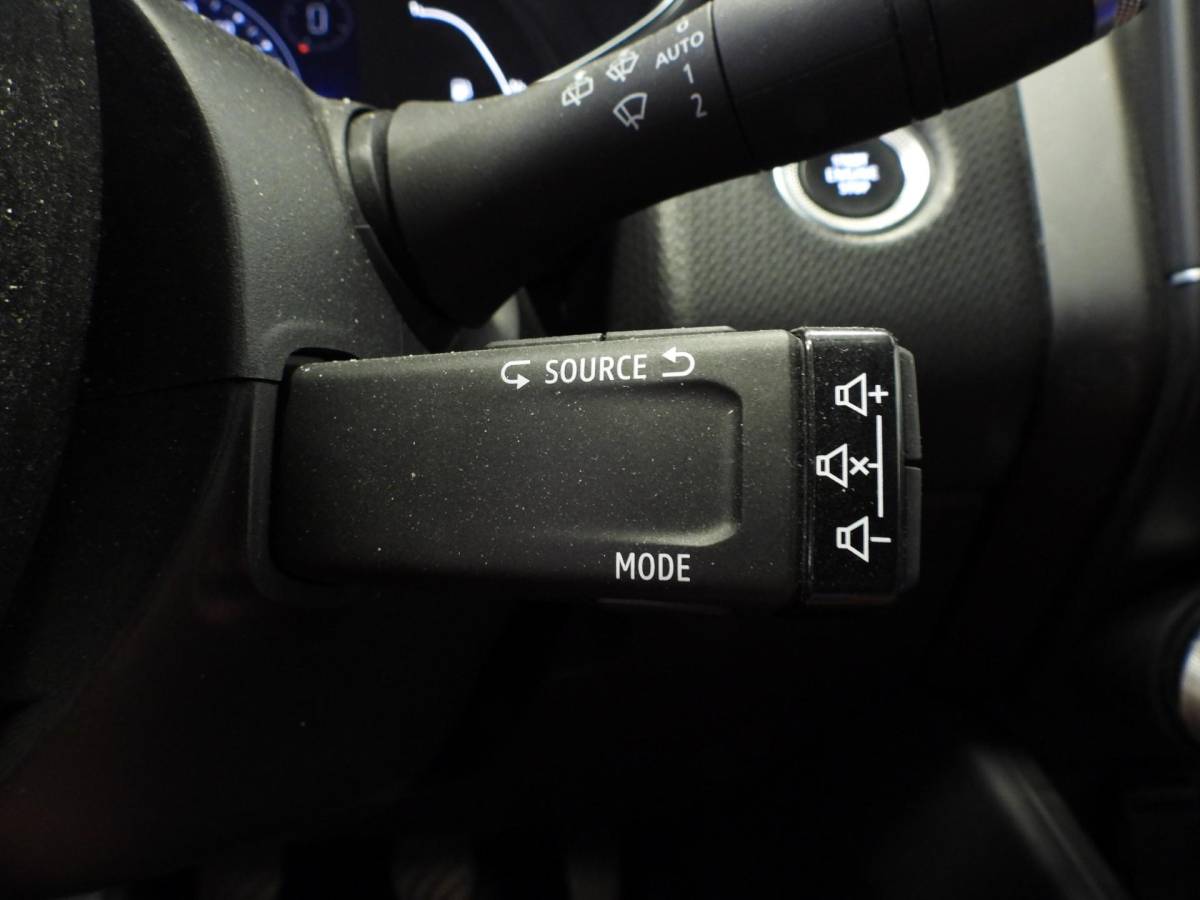 Renault Clio Renault Clio 1.0 TCe Intens NAVI/360CAM/CLIMA/LED/17″LMV!
