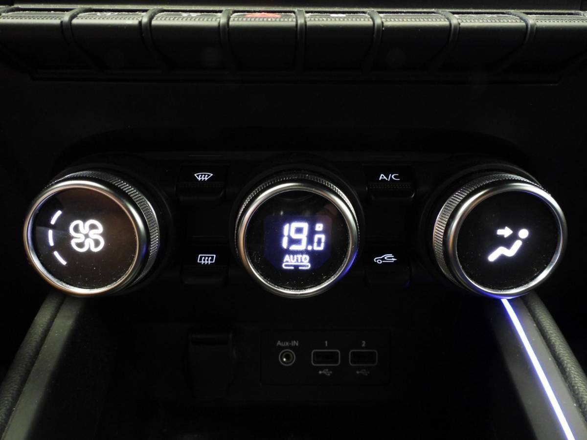 Renault Clio Renault Clio 1.0 TCe Intens NAVI/360CAM/CLIMA/LED/17″LMV!