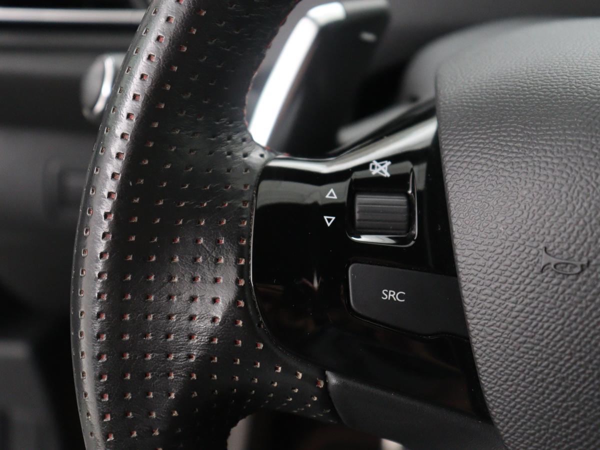 Peugeot 308 Peugeot 308 SW 1.2 PureTech GT-line | Half leder | Cruise control | Carplay | Navigatie | Camera | Park assist | Climate control | 17″ velgen