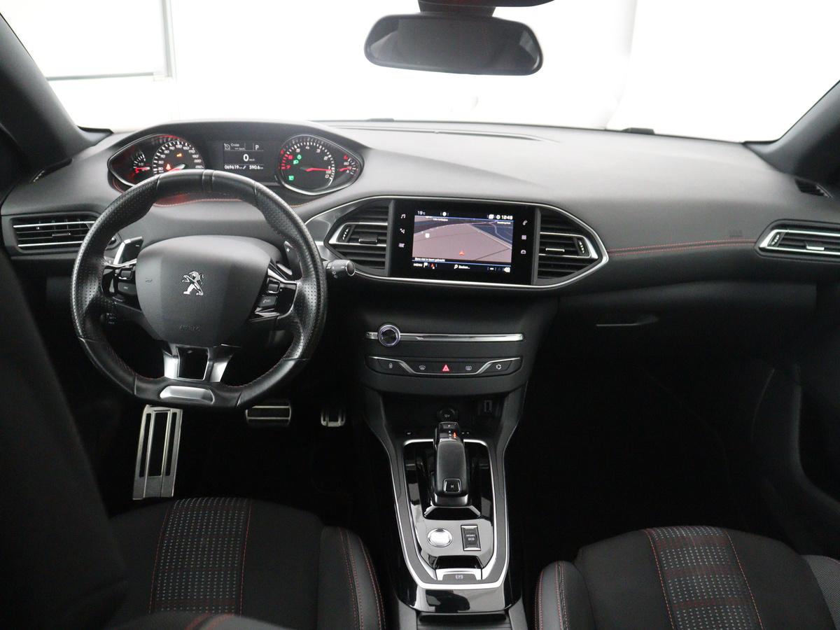 Peugeot 308 Peugeot 308 SW 1.2 PureTech GT-line | Half leder | Cruise control | Carplay | Navigatie | Camera | Park assist | Climate control | 17″ velgen