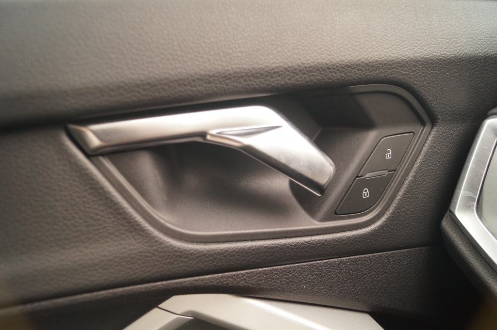 Audi Q3 Audi Q3 45 TFSI e PHEV Edition -LEER-LED-PDC-NAVI-