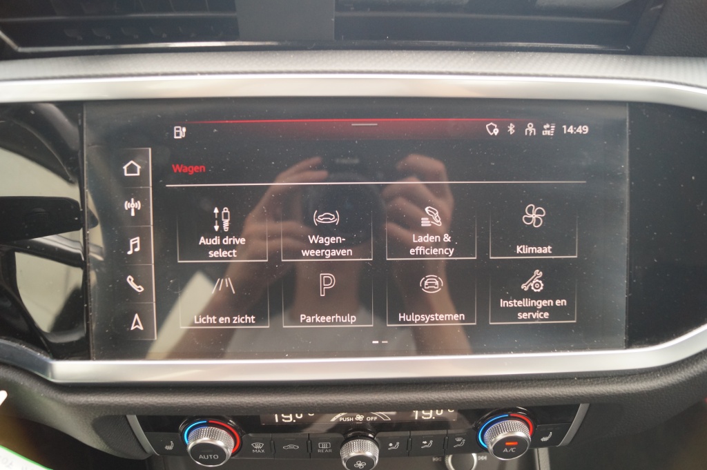 Audi Q3 Audi Q3 45 TFSI e PHEV Edition -LEER-LED-PDC-NAVI-