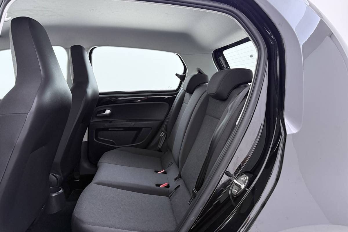 Volkswagen up! Volkswagen Up! 1.0 BMT move up! | Org NL | Airco | Navigatie Via Telefoon | Bluetooth | 127.000 KM! |