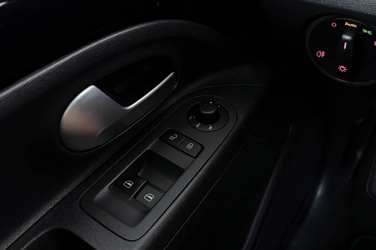 Volkswagen up! Volkswagen Up! 1.0 BMT move up! | Org NL | Airco | Navigatie Via Telefoon | Bluetooth | 127.000 KM! |