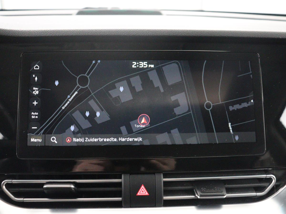 Kia e-Niro Kia e-Niro DynamicPlusLine 64 kWh | SOH 95,4% | Panoramadak | Half leder | Adaptive cruise | Stuur/stoel verwarming | Navigatie | Carplay | Camera | Park assist | Climate control