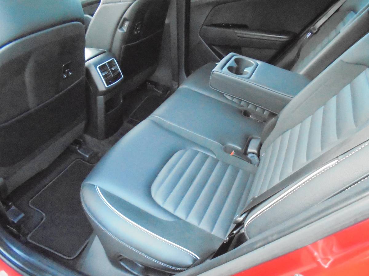 Kia Sportage Kia Sportage 1.6 T-GDi 265PK PLUGIN HYBRIDE GT-PLUSLINE PANODAK