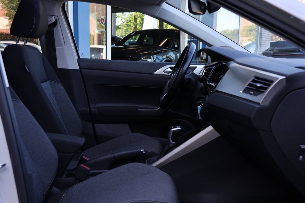 Volkswagen Polo Volkswagen POLO 1.0 TSI Move-editie, automaat, trekhaak, 3 jaar fabrieksgarantie, schuif-kantel dak