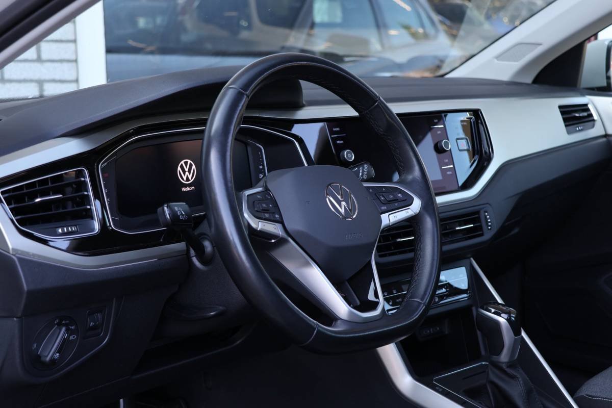 Volkswagen Polo Volkswagen POLO 1.0 TSI Move-editie, automaat, trekhaak, 3 jaar fabrieksgarantie, schuif-kantel dak