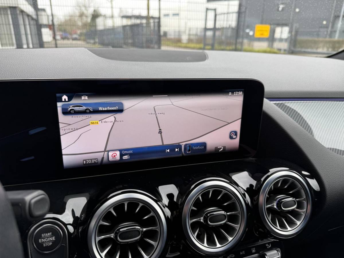 Mercedes-Benz GLA Mercedes GLA-klasse 250 e AMG Line PLUG-IN ADAPTIVE CRUISE. SFEERVERL.