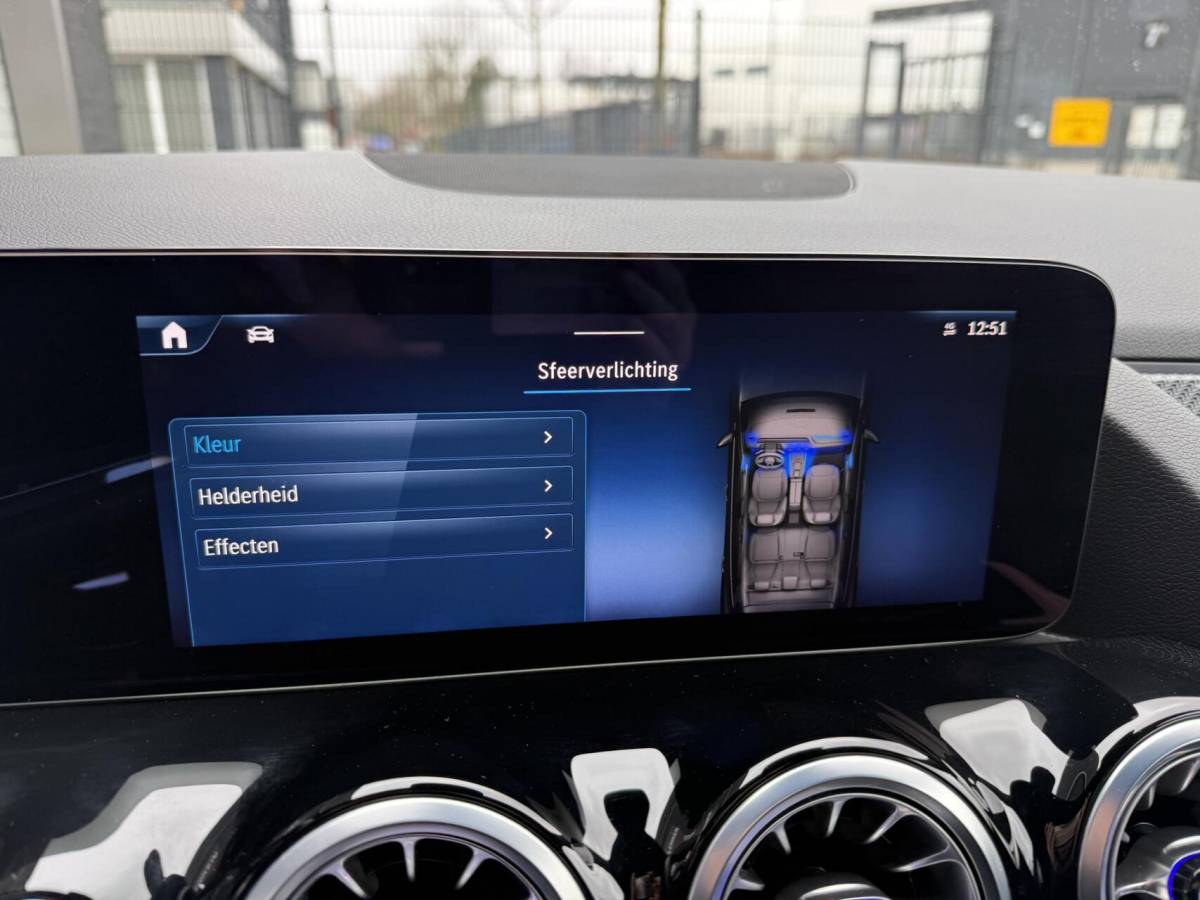 Mercedes-Benz GLA Mercedes GLA-klasse 250 e AMG Line PLUG-IN ADAPTIVE CRUISE. SFEERVERL.