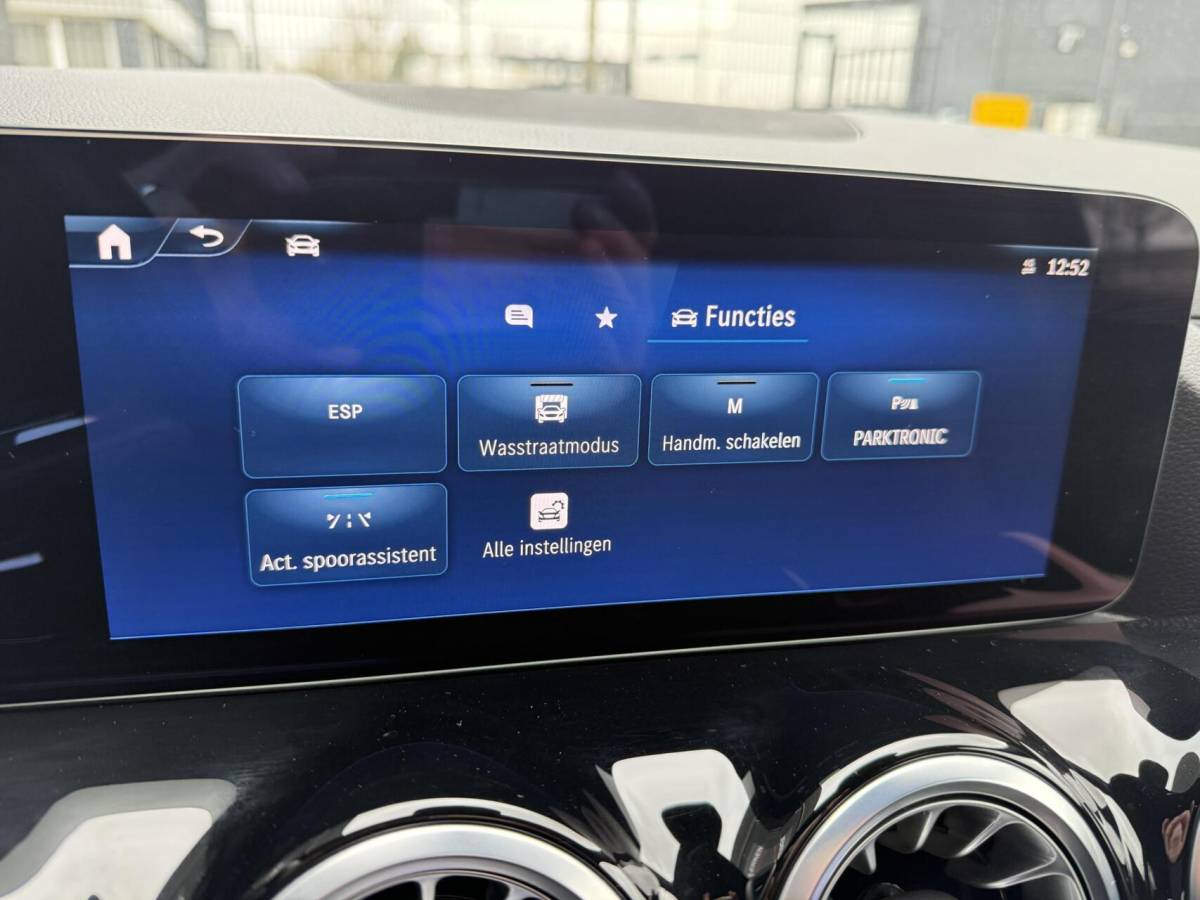 Mercedes-Benz GLA Mercedes GLA-klasse 250 e AMG Line PLUG-IN ADAPTIVE CRUISE. SFEERVERL.