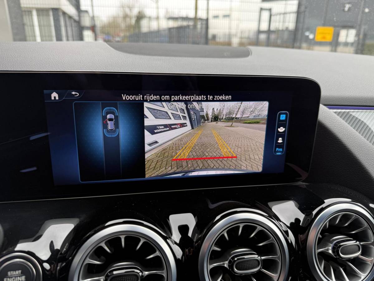 Mercedes-Benz GLA Mercedes GLA-klasse 250 e AMG Line PLUG-IN ADAPTIVE CRUISE. SFEERVERL.