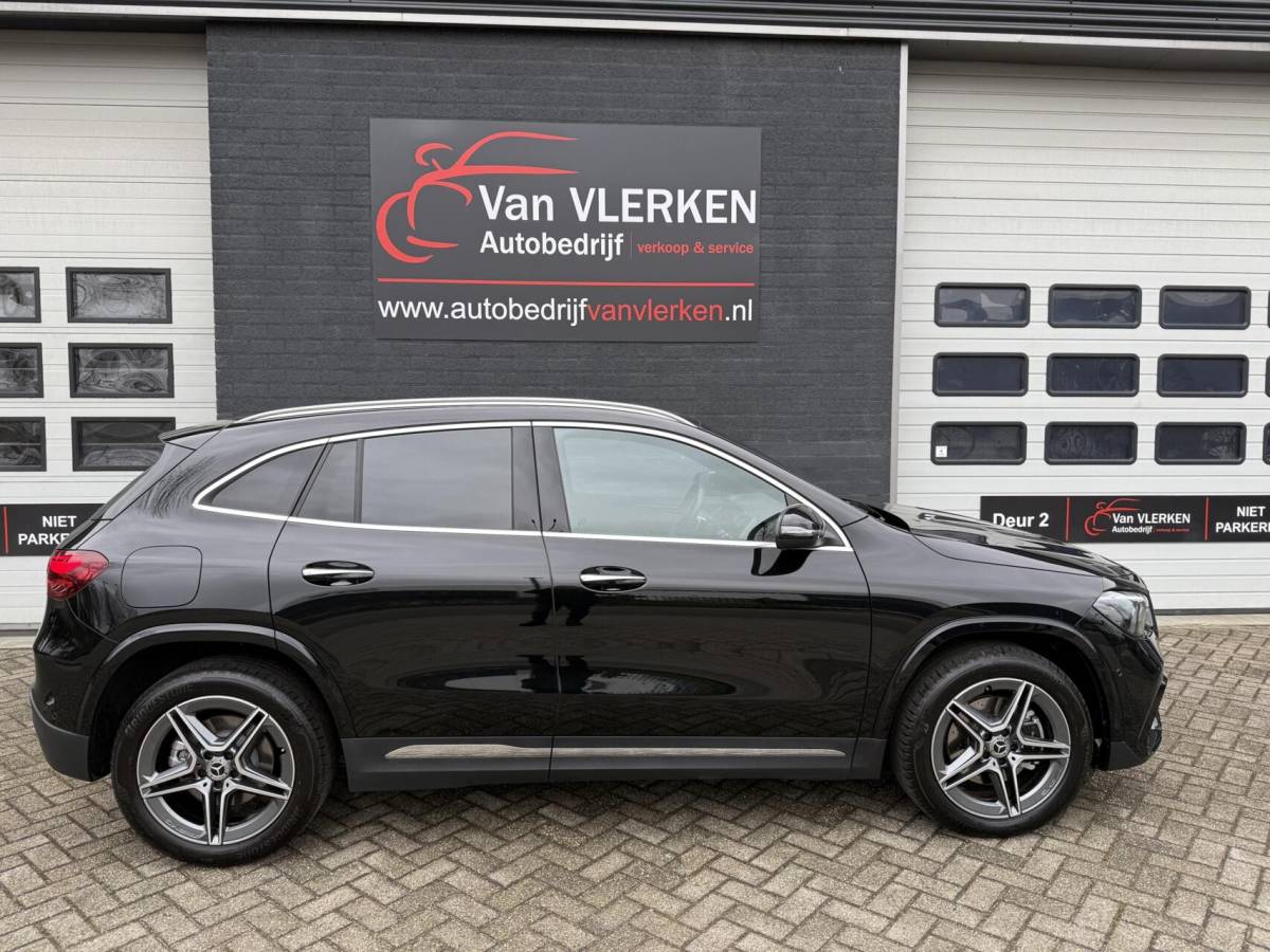 Mercedes-Benz GLA Mercedes GLA-klasse 250 e AMG Line PLUG-IN ADAPTIVE CRUISE. SFEERVERL.