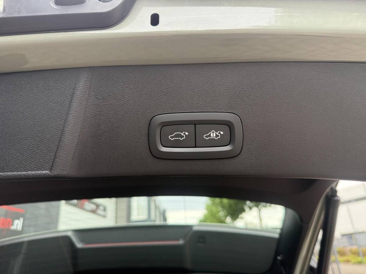 Volvo XC40 Volvo XC40 1.5 T4 Plug-in hybrid Ultimate Bright