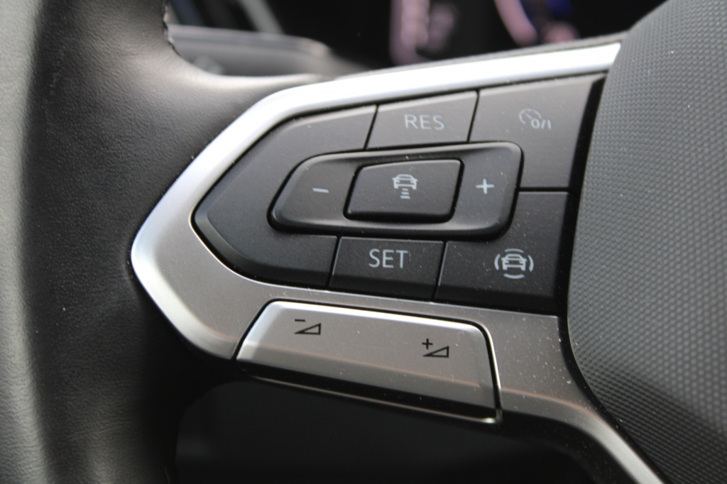 Volkswagen T-Cross Volkswagen T-Cross 1.5 TSI Style DSG 150PK! Virtual/Navi/18″/Winter “RIJKLAARPRIJS”