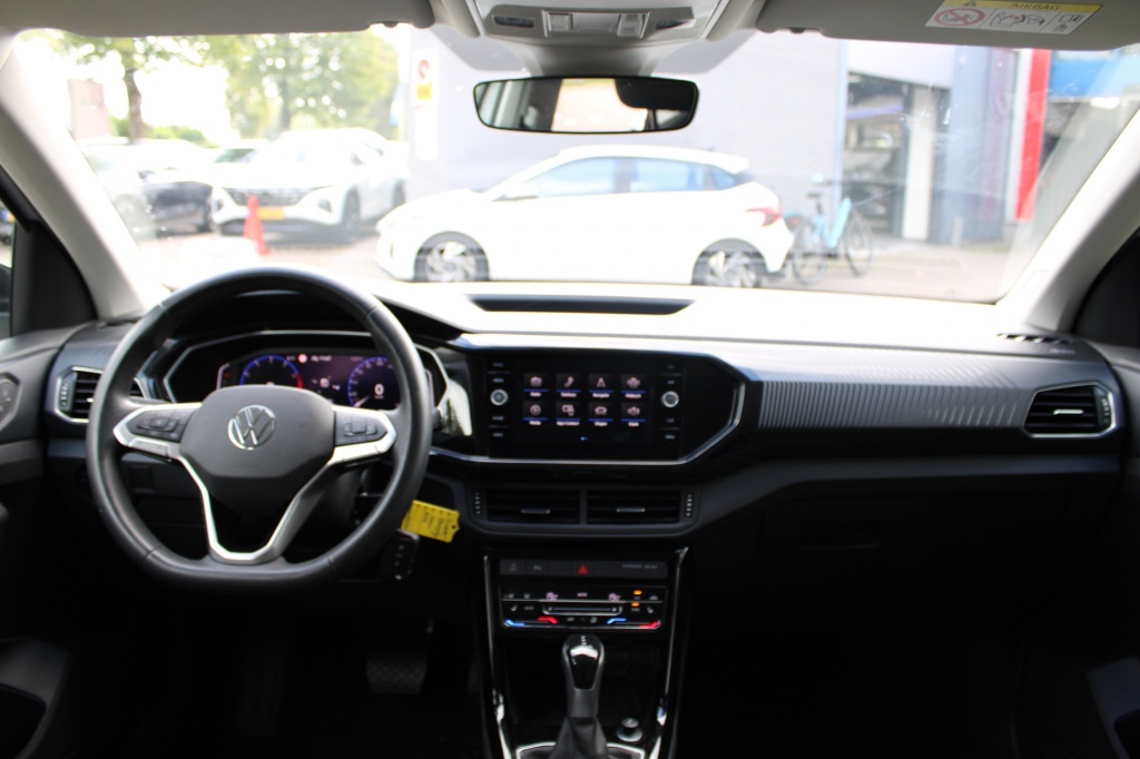 Volkswagen T-Cross Volkswagen T-Cross 1.5 TSI Style DSG 150PK! Virtual/Navi/18″/Winter “RIJKLAARPRIJS”