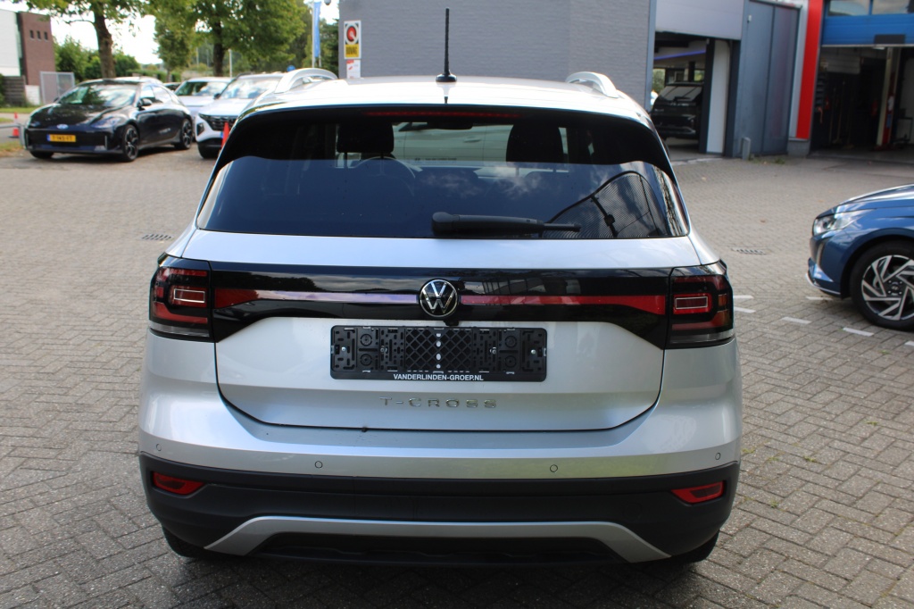 Volkswagen T-Cross Volkswagen T-Cross 1.5 TSI Style DSG 150PK! Virtual/Navi/18″/Winter “RIJKLAARPRIJS”