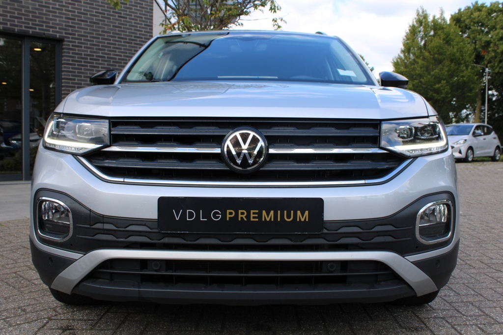 Volkswagen T-Cross Volkswagen T-Cross 1.5 TSI Style DSG 150PK! Virtual/Navi/18″/Winter “RIJKLAARPRIJS”