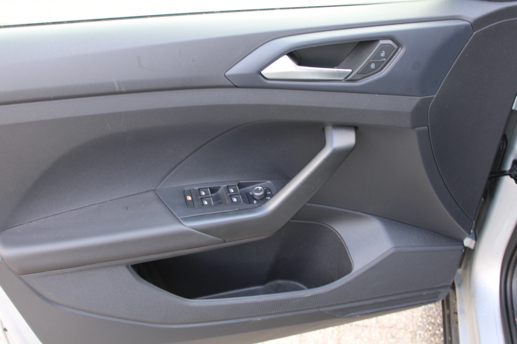 Volkswagen T-Cross Volkswagen T-Cross 1.5 TSI Style DSG 150PK! Virtual/Navi/18″/Winter “RIJKLAARPRIJS”
