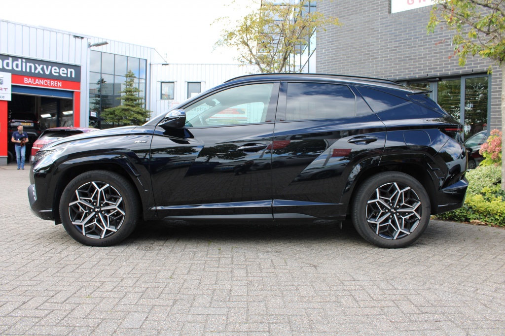 Hyundai Tucson Hyundai Tucson 1.6 T-GDI PHEV N Line Sky 265PK! Full Option! “RIJKLAARPRIJS”