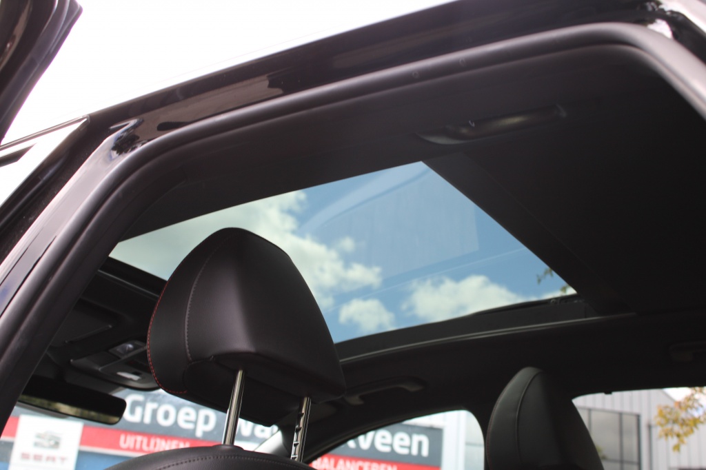 Hyundai Tucson Hyundai Tucson 1.6 T-GDI PHEV N Line Sky 265PK! Full Option! “RIJKLAARPRIJS”