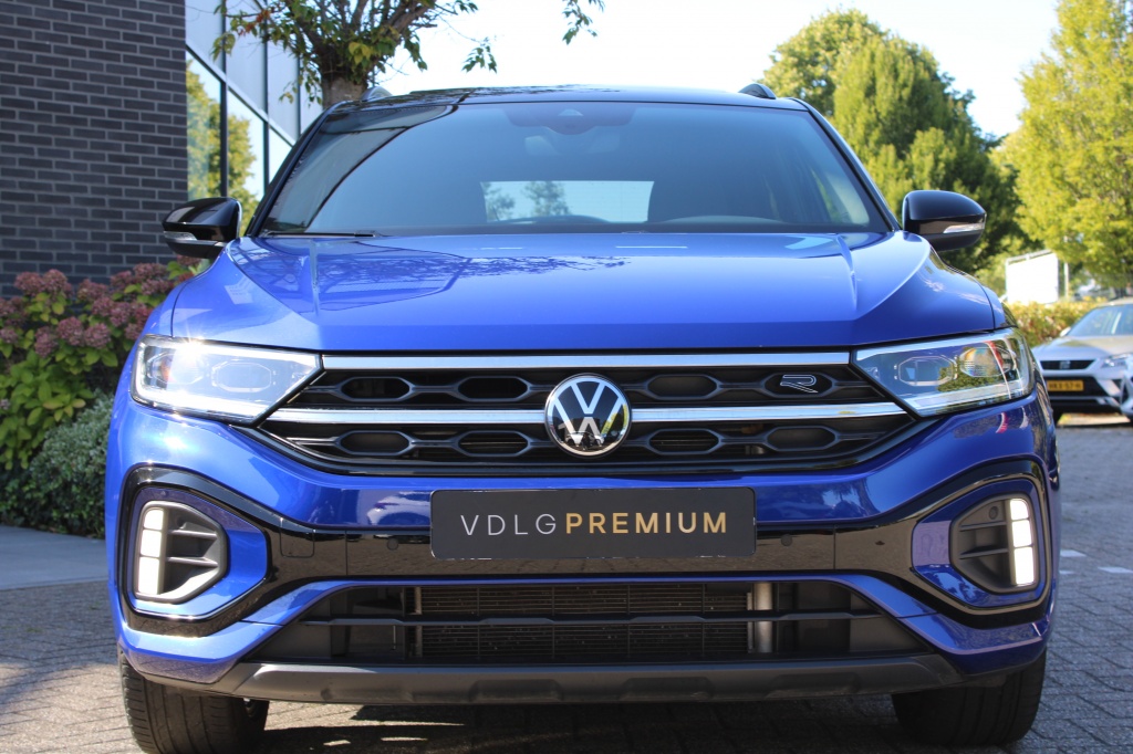 Volkswagen T-Roc Volkswagen T-Roc 1.5 TSI R-Line DSG Black Style Pano/Virtual/Navi “RIJKLAARPRIJS”