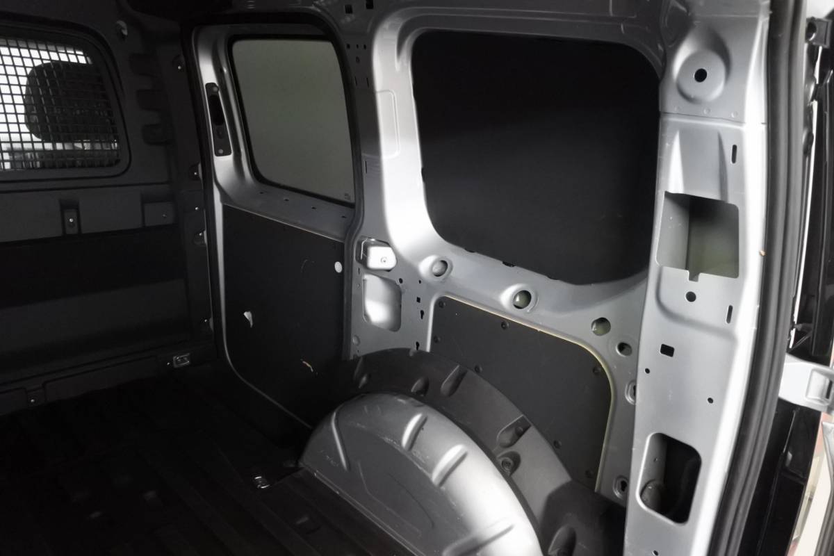 Volkswagen Caddy Volkswagen Caddy Cargo 2.0 TDi DSG Style veel Opties!! 19″