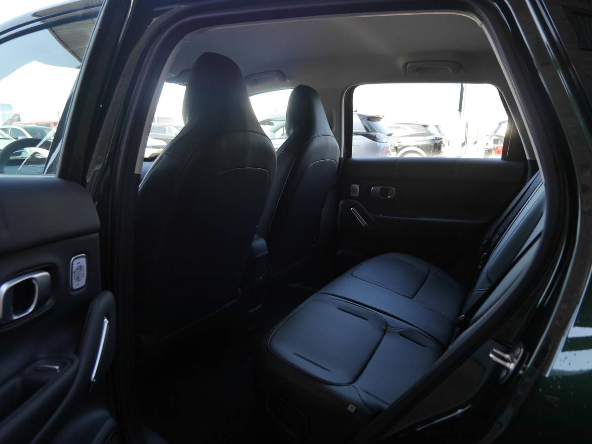 Leapmotor B03X Leapmotor B03X ProMax Design 53 kWh | Nieuw | Hoge zit | Carplay | Camera | Navigatie | 18inch velgen | Parkeersensoren | LED Lampen |