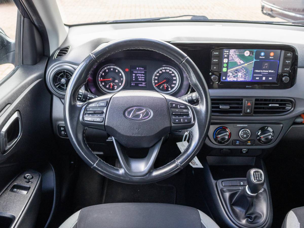 Hyundai i10 Hyundai i10 1.0 Comfort Lane assist Apple CarPlay Airco