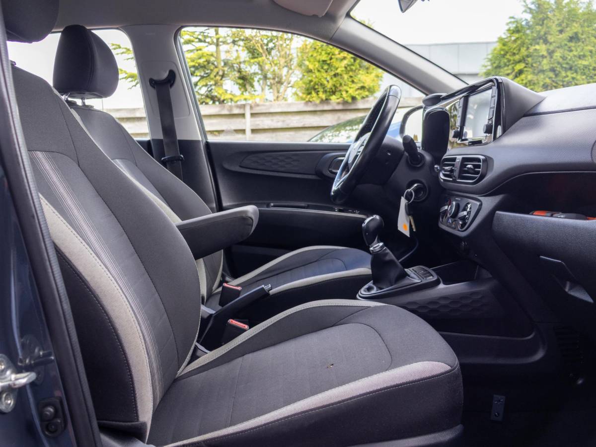 Hyundai i10 Hyundai i10 1.0 Comfort Lane assist Apple CarPlay Airco