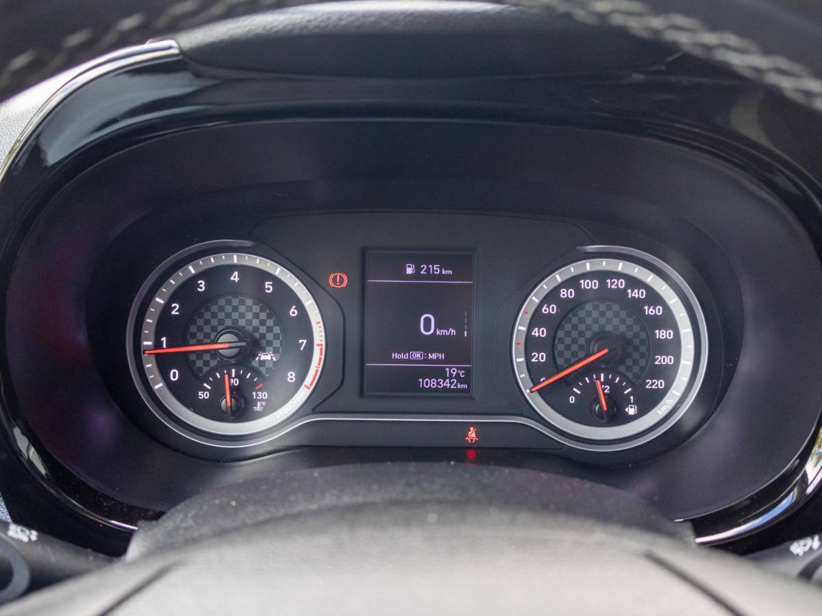 Hyundai i10 Hyundai i10 1.0 Comfort Lane assist Apple CarPlay Airco