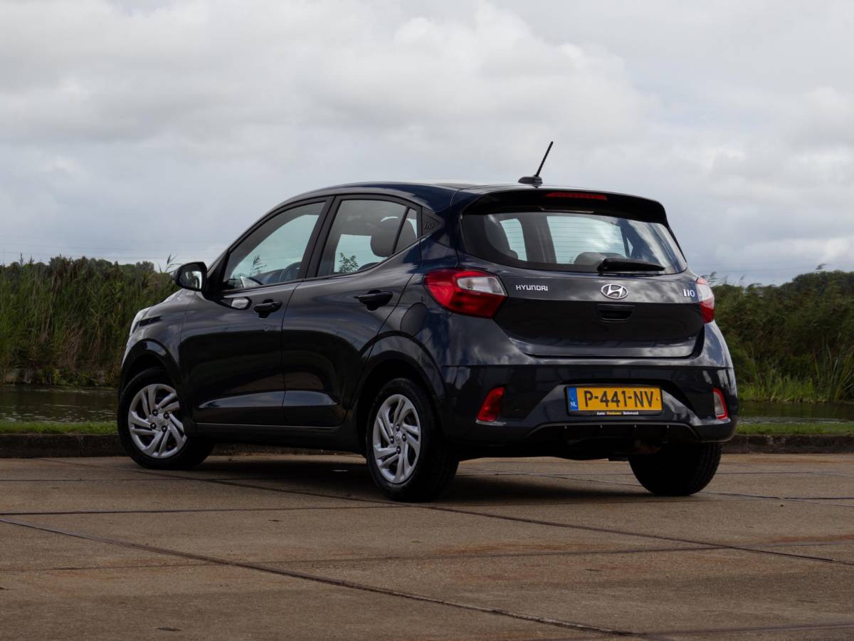 Hyundai i10 Hyundai i10 1.0 Comfort Lane assist Apple CarPlay Airco