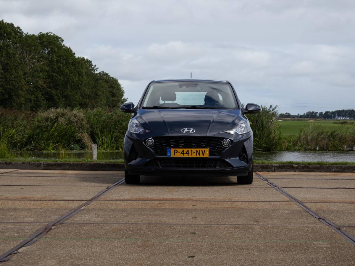 Hyundai i10 Hyundai i10 1.0 Comfort Lane assist Apple CarPlay Airco